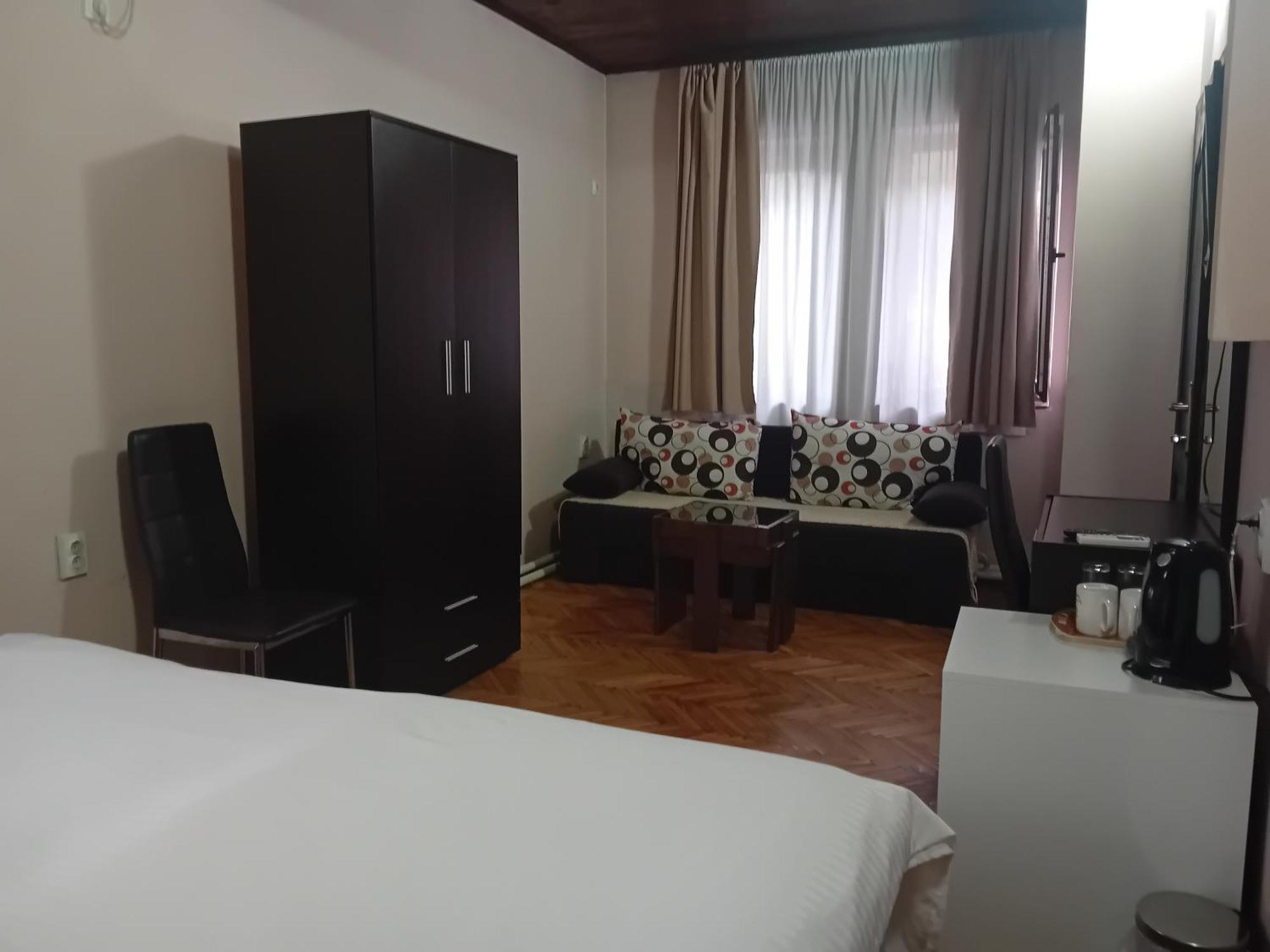 Vila Silia Szkopje Kültér fotó
